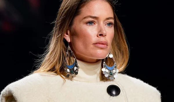 Facelift χωρίς νυστέρι: Η μη επεμβατική μέθοδος για φυσική ανόρθωση του προσώπου