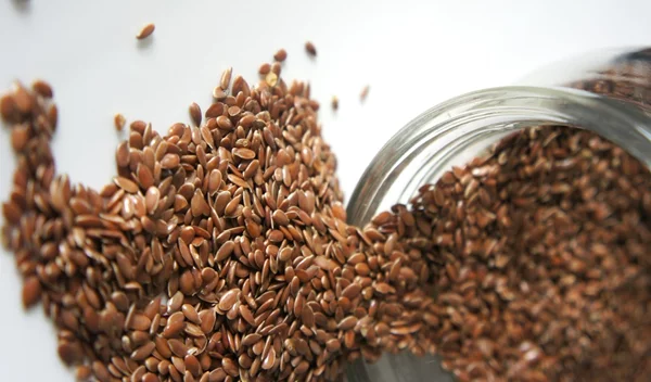 Λιναρόσπορος: Η επικίνδυνη ένωση που περιέχει και πώς να τον καταναλώσεις με ασφάλεια