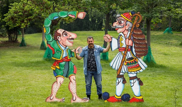 Ο Καραγκιόζης στον Κήπο του Μεγάρου "Θησέας και Μινώταυρος"