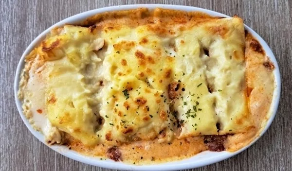 Έτσι φτιάχνουμε το πανεύκολο και λαχταριστό σουφλέ με ψωμί του τοστ