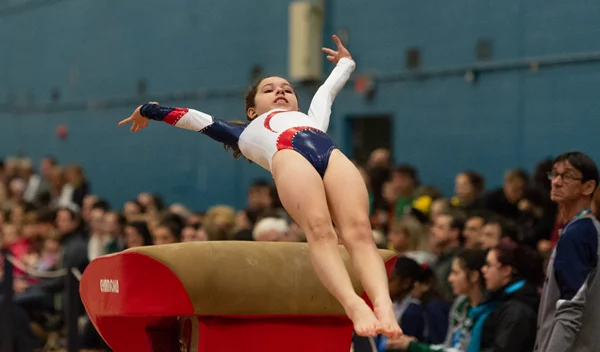 Η φρίκη της ρυθμικής γυμναστικής: Μικρά κορίτσια κλαίνε από τον πόνο κατά τη διάρκεια της προπόνησης