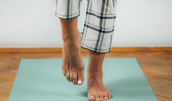 Μπορείς να σταθείς στο ένα πόδι για 10'; Αν ναι, τα νέα για την υγεία σου είναι καλά!