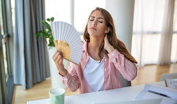 Γιατί ιδρώνεις ακόμη και όταν κάνει κρύο;