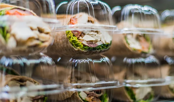 10 (ρεαλιστικοί) τρόποι για να μειώσεις την κατανάλωση των επεξεργασμένων τροφίμων