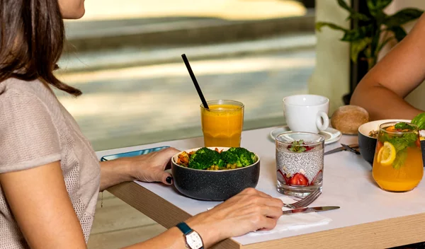 Ξέρεις πόσες θερμίδες τρως; Μάθε με αυτό το τεστ