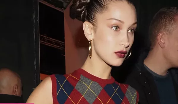 4 hot makeup trends που αξίζει να δοκιμάσεις το ᾽22 (και είναι εντελώς διαφορετικά από ό,τι είχαμε συνηθίσει)