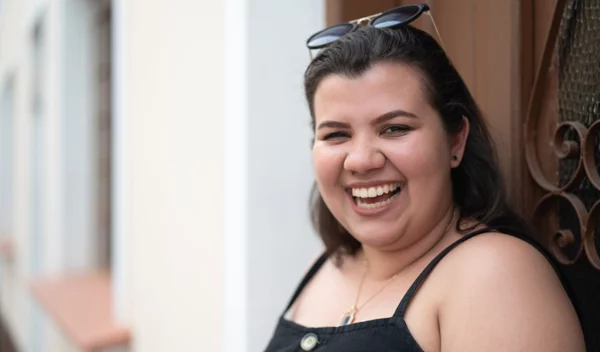 Είσαι νέα με υψηλό ΔΜΣ; Έχεις έναν (ακόμη) σοβαρό λόγο να χάσεις κιλά