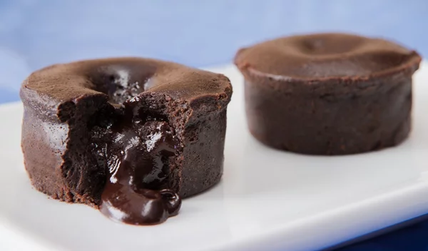 Υγρό κέικ σαν σουφλέ! Η συνταγή που πρέπει να δοκιμάσεις