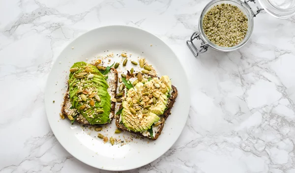 Οι καλύτεροι συνδυασμοί σνακ που μειώνουν την χοληστερίνη