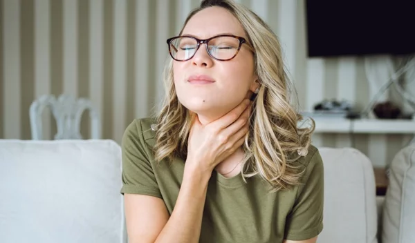 Πόνος στο λαιμό: Μπορεί να είναι στρεπτόκοκκος;