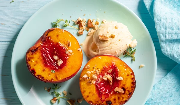 Συνταγή: Γλυκό ροδάκινο στο airfryer, χωρίς ζάχαρη