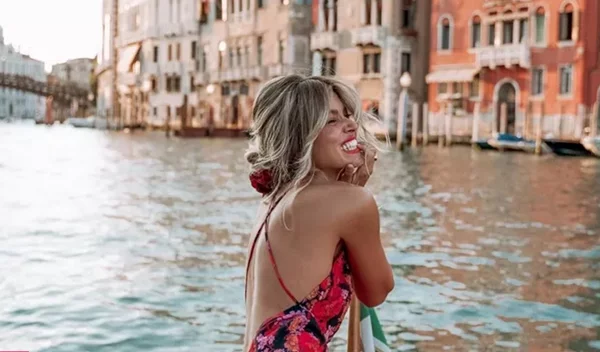 Τι χτένισμα να κάνω σε φθινοπωρινό γάμο; Πάρε ιδέες από τις πιο κομψές Ελληνίδες celebrities