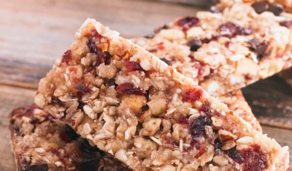 Τα σνακ που ταιριάζουν στο αδυνάτισμα και την υγιεινή διατροφή