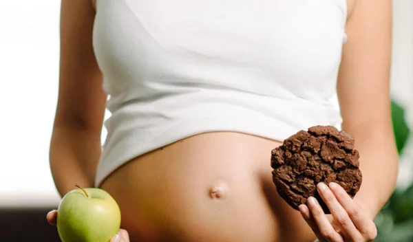 ΟΛΑ όσα πρέπει να κάνεις στη διατροφή σου όταν μείνεις έγκυος (η διατροφή στην εγκυμοσύνη και το θηλασμό σε 8 βήματα)