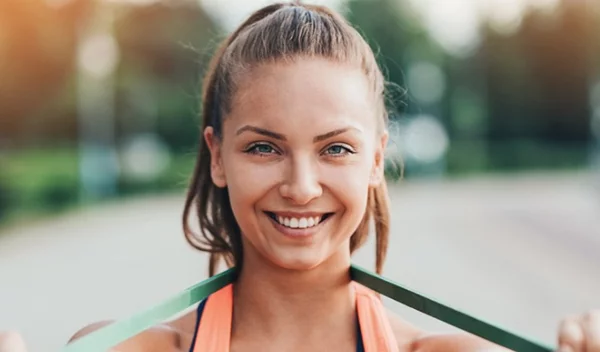 4 γρήγορες ασκήσεις για στητό στήθος