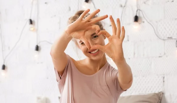 Μία κρέμα προσώπου φτιαγμένη ΜΟΝΟ για το δέρμα σου; Εγώ την δοκίμασα και να τι να ξέρεις!