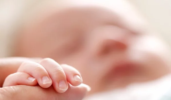 «Πώς έγινα μαμά μετά από διάγνωση λευχαιμίας» - Μια αληθινή ιστορία