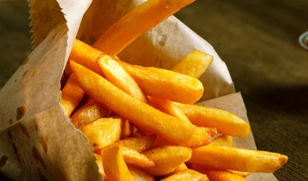 Φτιάξε τις πιο υγιεινές "τηγανιτές" πατάτες στο φούρνο