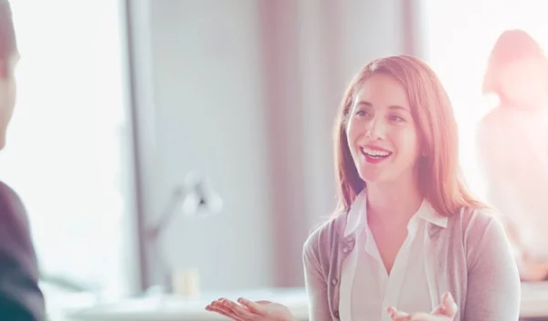 5 συμβουλές για να γίνεις πιο επικοινωνιακή στο γραφείο