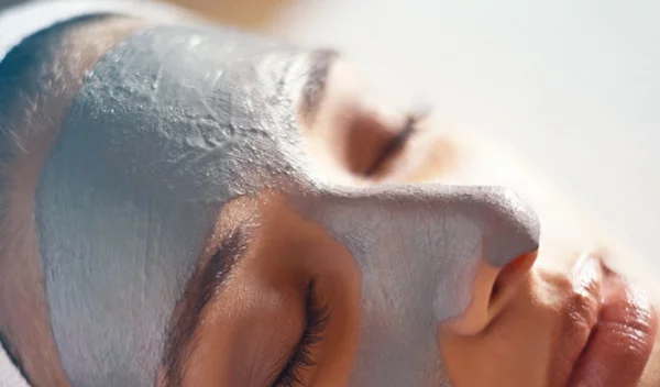 Μάσκα με άργιλο: Πότε να χρησιμοποιείται; Υπάρχουν μειονεκτήματα;