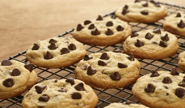 Συνταγή για μαλακά μπισκότα σοκολάτας μόνο με 55 θερμίδες