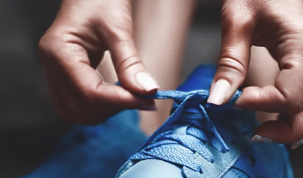 Σε χτύπησαν τα αθλητικά παπούτσια; Συμβουλές για να ανακουφιστείς