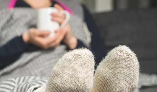 Τί να κάνεις αν είσαι ήδη άρρωστη από ίωση ή γρίπη; Τα tips της health editor Ελένης Δασκαλάκη