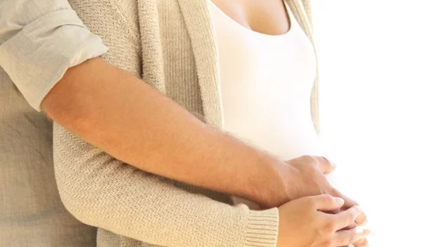 4 λόγοι να συνεχίσετε να απολαμβάνετε το σεξ στην εγκυμοσύνη