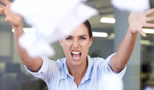 6 λόγοι που μισείς τη δουλειά σου