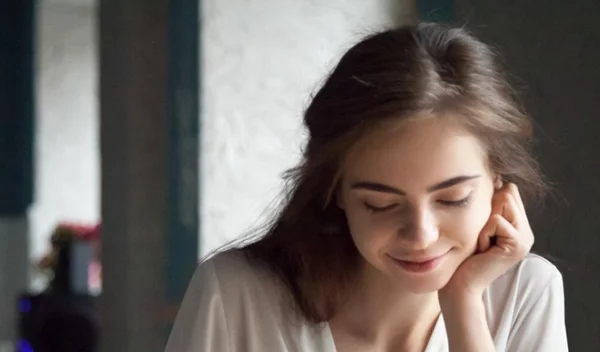 Πού θα γνωρίσω κάποιον; 7 τρόποι να βρεις τον επόμενο πιθανό σύντροφό σου