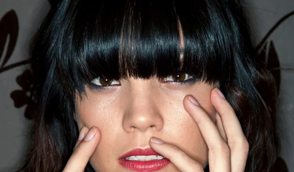 Ποιο κούρεμα θα με κάνει να δείχνω 10 χρόνια νεότερη;