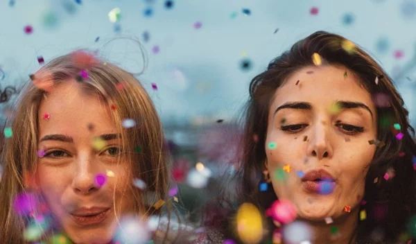 Είσαι εξωστρεφής; Έχεις πιο δυνατό ανοσοποιητικό!