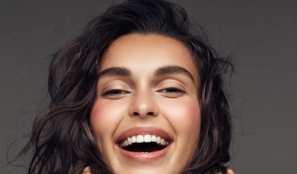 5 μυστικά μακιγιάζ για να δείχνεις πιο φρέσκια