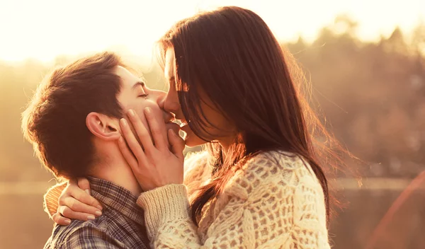 Θέλω να με ερωτευτεί! Οι 36 ερωτήσεις της αγάπης