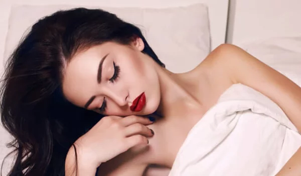 Γιατί είμαι κουρασμένη; 15 λόγοι που νιώθεις κόπωση και ατονία