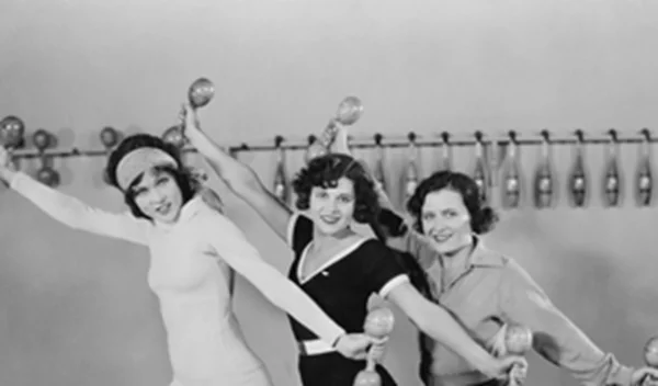 Τι άσκηση να κάνω; Δες 100 χρόνια fitness σε ένα βίντεο και πάρε ιδέες!