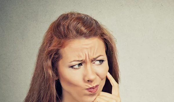 Ζήλεια στη σχέση; Γιατί οι άνδρες και οι γυναίκες ζηλεύουν διαφορετικά;