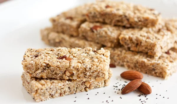 Αφαιρέστε από τα ντουλάπια σας αυτές τις τροφές που περιέχουν «κρυμμένη» ζάχαρη