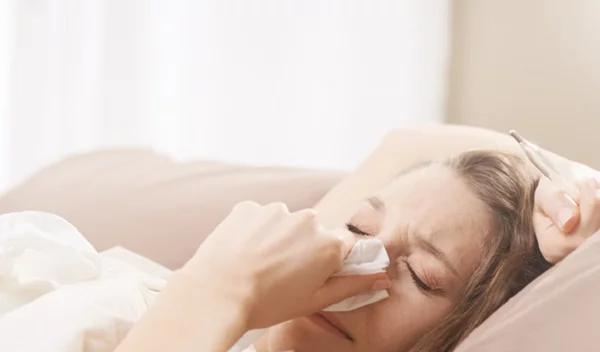 12 κινήσεις για να περάσει γρήγορα η ίωση και να μη γίνει πνευμονία! Αυτή είναι η σωστή αντιμετώπιση