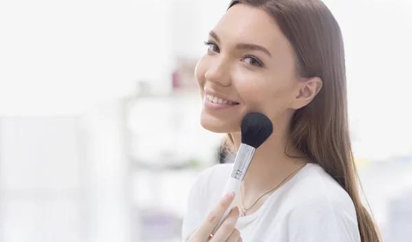 Τα λάθη στο μακιγιάζ: Βρήκαμε το μεγαλύτερο!