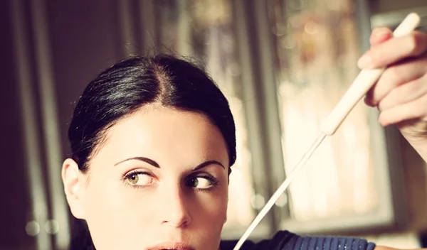 Έκαψα τη γλώσσα μου! Να τι θα κάνεις για να περάσει το κάψιμο στο στόμα