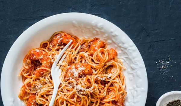 Νηστίσιμη συνταγή γαριδομακαρονάδα από τη διαιτολόγο