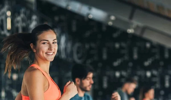 Τρεις ιδέες για αεροβική για να καις παραπάνω λίπος