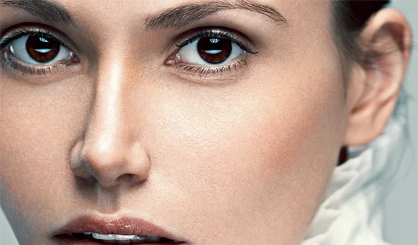 Κάναμε το τεστ: Ποια είναι ΤΩΡΑ η ηλικία της επιδερμίδας σου; (Εμείς το περάσαμε!)