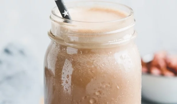 Διατροφή με shakes και smoothies: Πώς θα κάνω υγιεινή liquid diet;