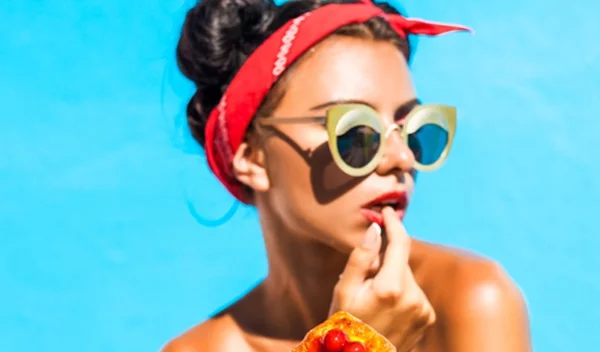 Νέο διατροφικό πλάνο για αδυνάτισμα: Xάσε κιλά τρώγοντας περισσότερο λέει η διαιτολόγος