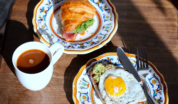 Πρωινό με αυγό: 10 ιδέες που θα βοηθήσουν το αδυνάτισμα