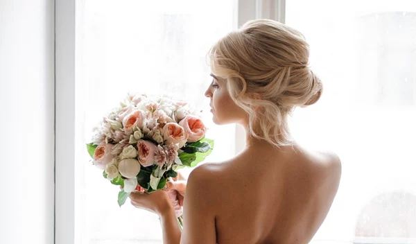 Δίαιτα για νύφες: Το πρόγραμμα 14 ημερών για γρήγορη απώλεια βάρους από τη διαιτολόγο