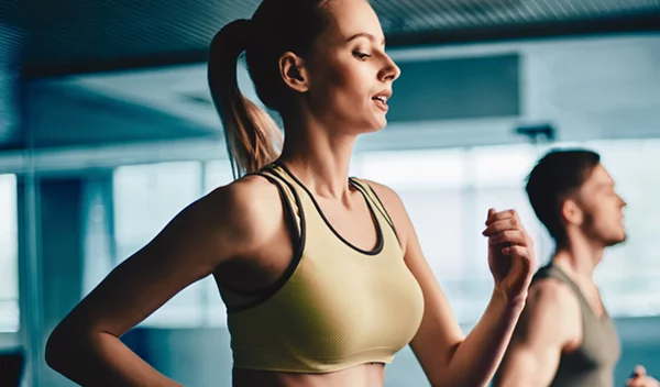 Πόση ώρα να κάνω διάδρομο για να αδυνατίσω; Tο πρόγραμμα για κάψιμο λίπους