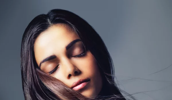 Να γιατί έχεις τριχόπτωση και ούτε που το φανταζόσουν (μήπως έχεις τριχοτιλλομανία;)!